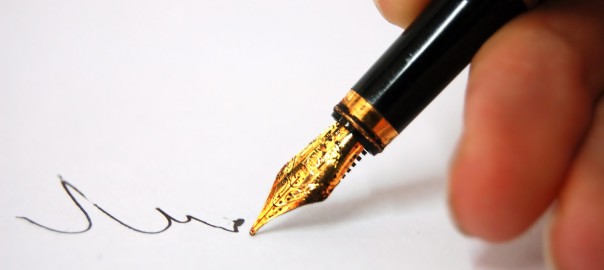 thoughtful-pen-writing-24581037-2560-1702